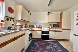 Kitchen- click for photo gallery